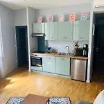 Appartement Avec Balcon, Centre Cannes